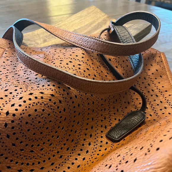 Vegan Leather Tote by Street Level - Picture 4 of 10